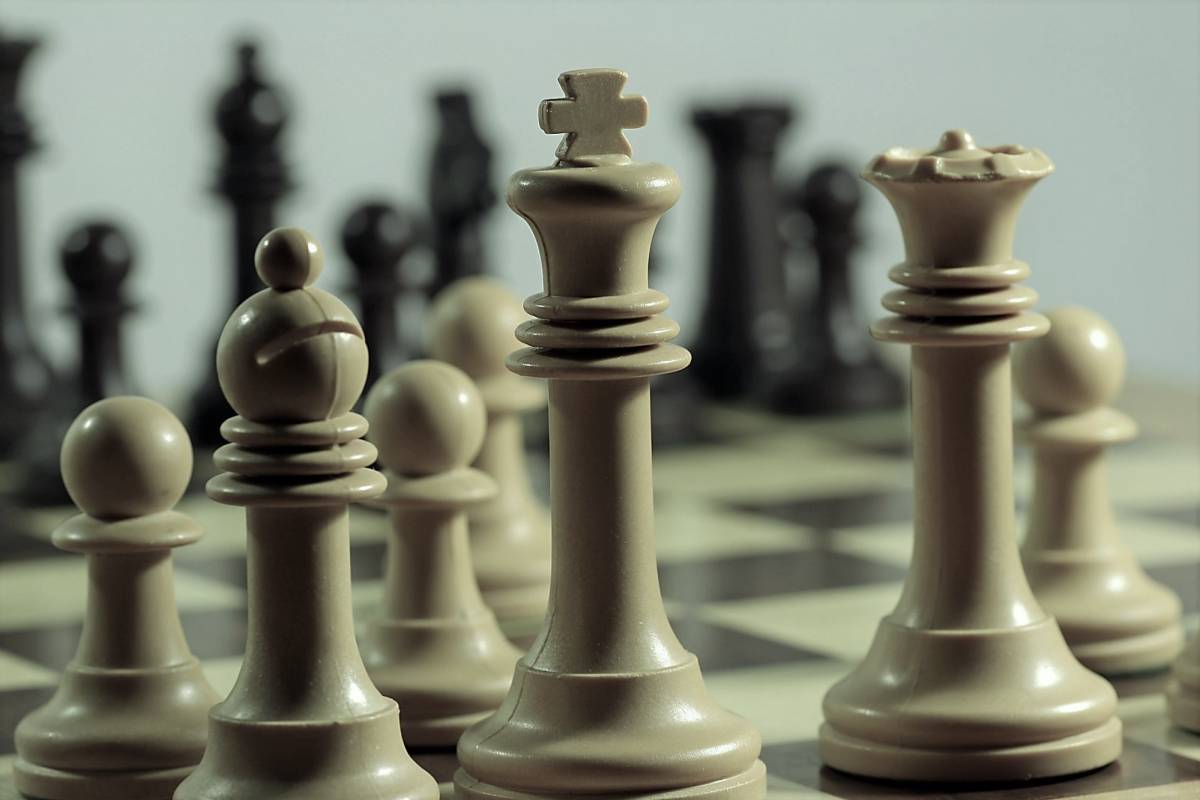 Cómo funciona la compensación en el ajedrez